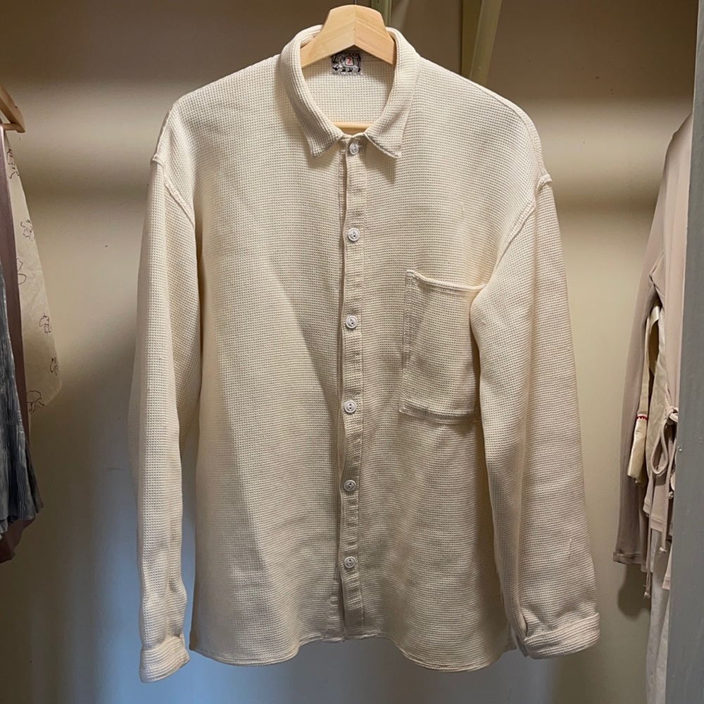 Tender Stores waffle button down